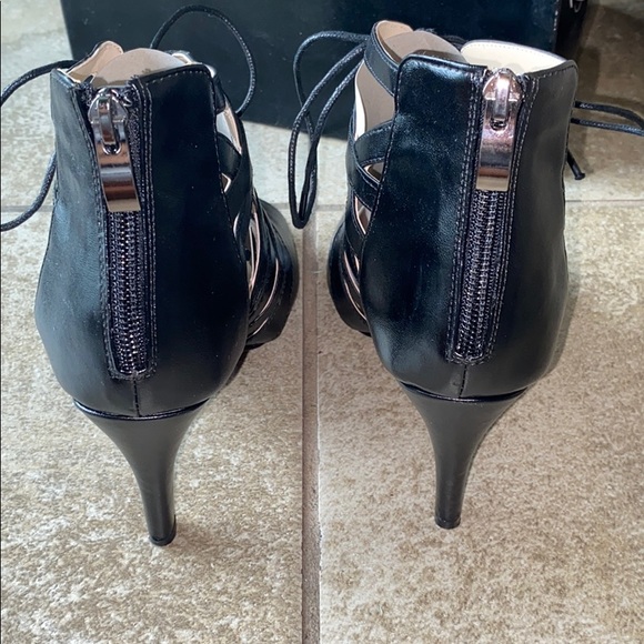 Heels - Picture 3 of 5